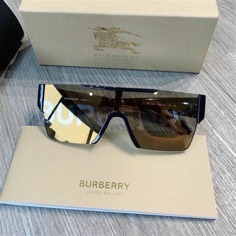 kính mắt Burberry nam nữ